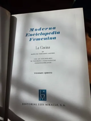 Moderna Enciclopedia Femenina.La Cocina
