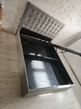 Cama canapé tapizada gris