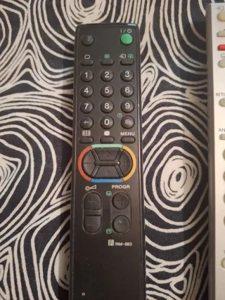 2 Mandos Sony TV RM-883 RM-ED007 reservado el gris