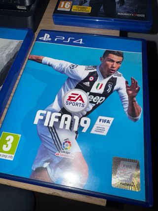 FIFA 18 Ronaldo Edition PS4 + FIFA 19