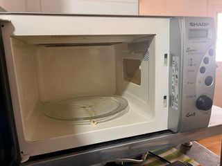Microondas Sharp R-633