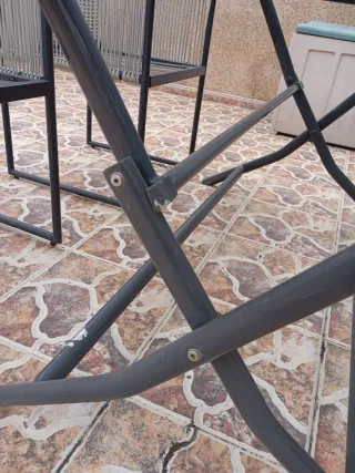 Mesa 150x90 y 4 Sillas de Jardín o terraza