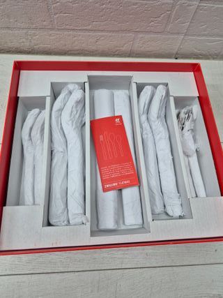 Juego de 60 cubiertos para mesa