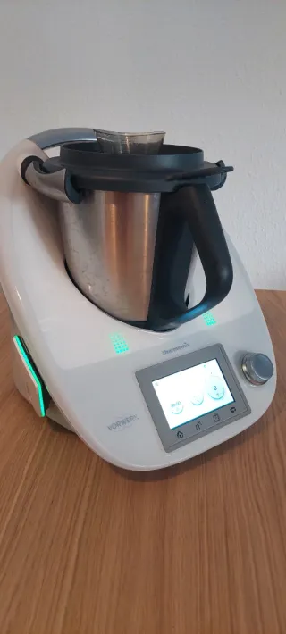Thermomix TM5 con doble vaso y accesorios