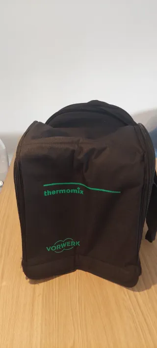 Thermomix TM5 con doble vaso y accesorios