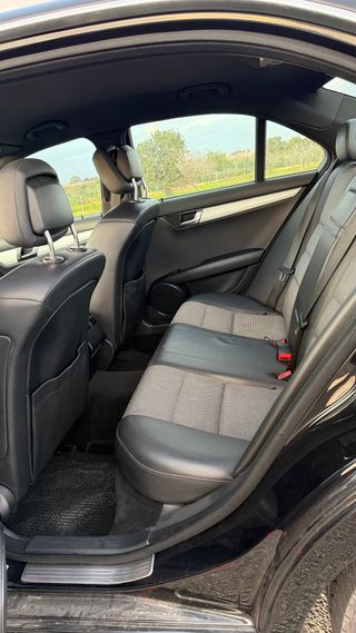 Mercedes-Benz Clase C 2011 Pack AMG