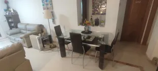 2 Sofás (180cm otra 220cm) , mesa, cama matrimonio