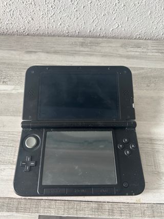 Nintendo 3DS XL Super Smash Bros.