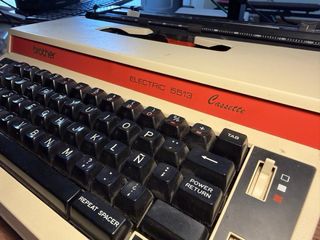 Máquina de escribir Brother Eléctrica 5512