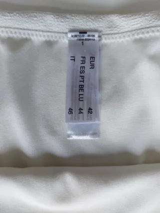 Bikini crudo con detalle de hebilla