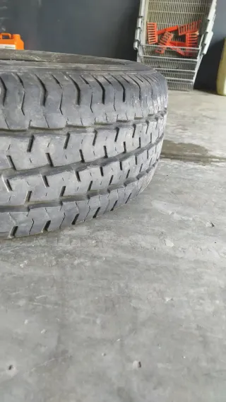Neumáticos 215/65 R16C