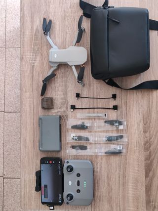 DJI Mini 2 SE Combo Gris