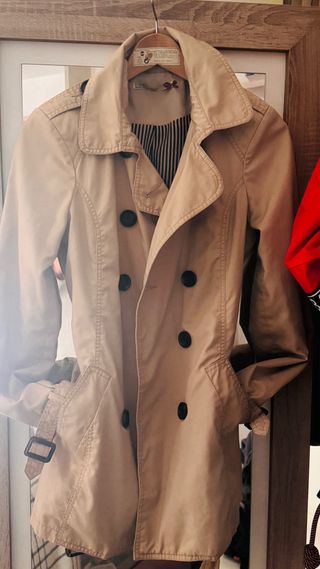 Gabardina Stradivarius Beige Talla M