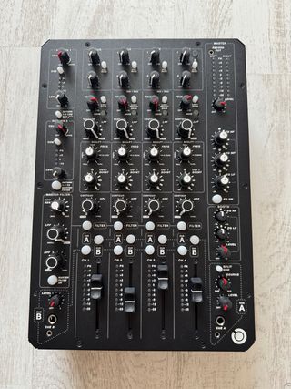 Play Differently Model 1.4 Mixer