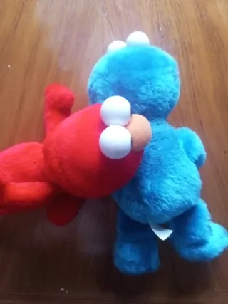 Peluche Elmo y Monstruo Galletas