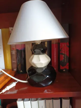 Lámpara de mesa cerámica y tela