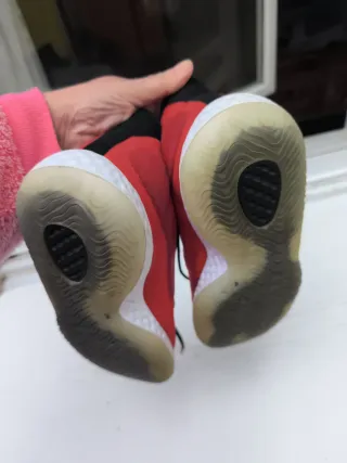 Zapatillas Nike Rojas y Negras