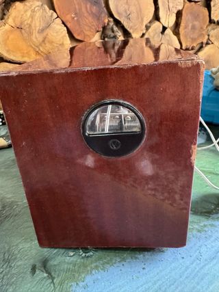 Radio antigua de válvulas