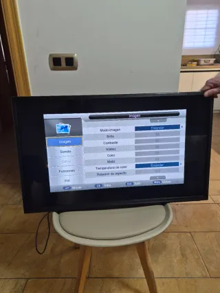 TV TD Systems 32 Negra