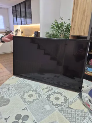 TV TD Systems 32 Negra