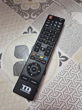 TV TD Systems 32 Negra