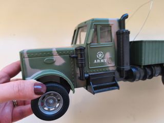 Camión militar teledirigido Army sin mando