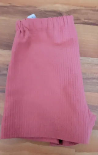 Conjunto niña 9 años blusa y falda. Marca Miranda