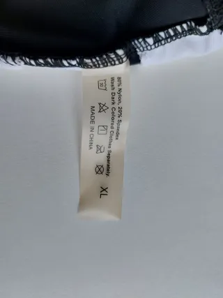 Bikini negro con tirantes