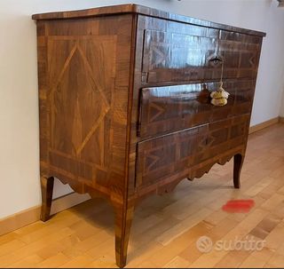 Comò Luigi XVI radica noce