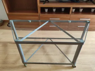 Mesilla auxiliar cristal y metal