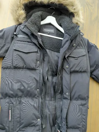 Abrigo Goodfornothing Negro