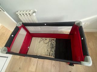 Cuna de viaje Jane 2 niveles + colchón. Como nueva