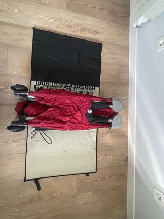 Cuna de viaje Jane 2 niveles + colchón. Como nueva