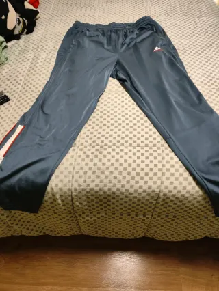 Chándal Adidas Talla XL Blanco y Azul