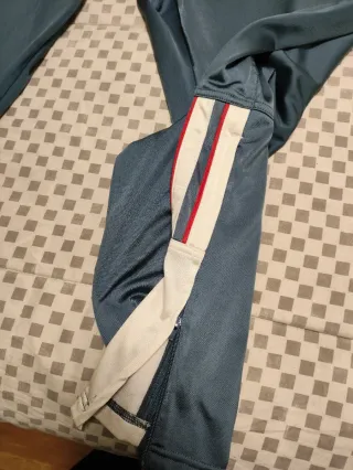 Chándal Adidas Talla XL Blanco y Azul