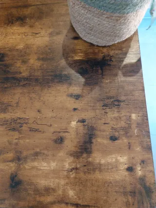 Mesa y sillas tipo desayunador