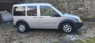 Ford Tourneo Connec 2002
