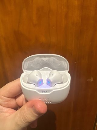 Auriculares JBL Tune Beam Pure Bass Blancos