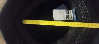 Sombrero de fieltro negro mujer