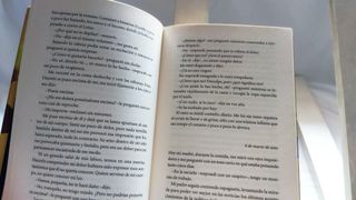 Libro: Los cien golpes.El aroma de tu aliento. Mel