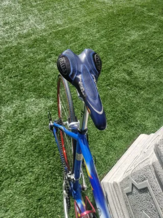 Bicicleta Oklan Aluminio 7005 en muy buen estado.