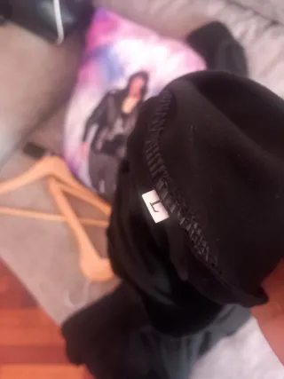 Mono harén negro pierna ancha