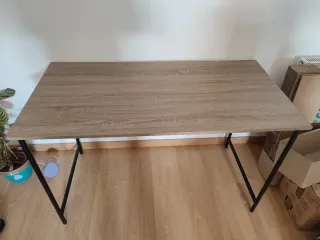 Escritorio madera y metal