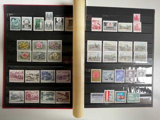 Clasificador con sellos nuevos de Austria