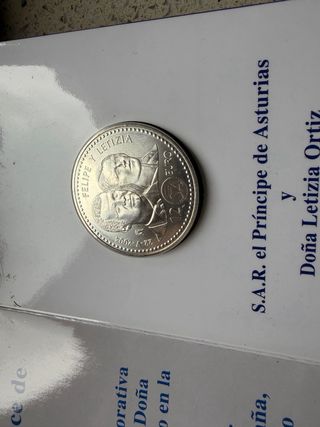 Moneda Conmemorativa Enlace Felipe y Letizia