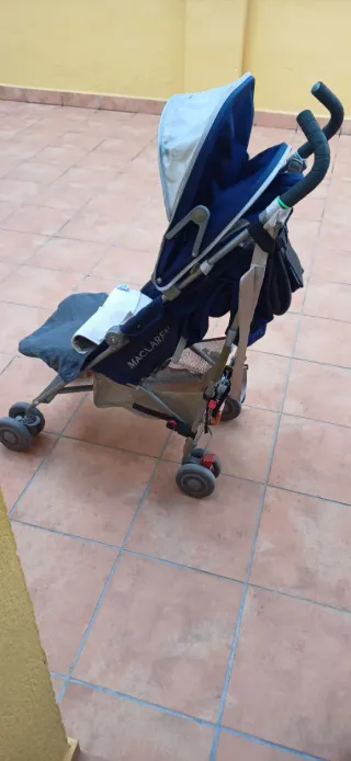 Carrito de bebé Maclaren azul