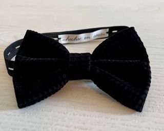 Pajarita artesanal terciopelo negro