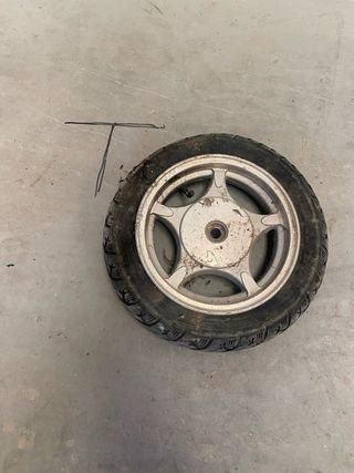 Llantas del y tras Znen 125 con disco de freno