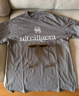 Camiseta Ultraligera + Gafas de Sol