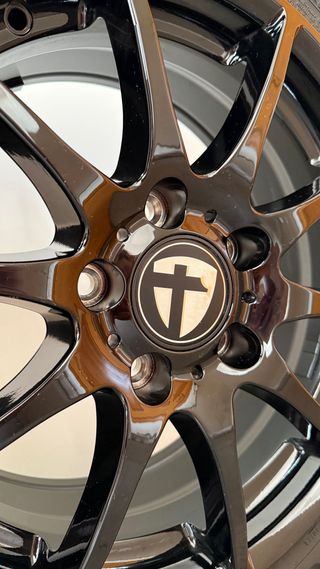 Llantas Toyota Corolla,Auris y Honda